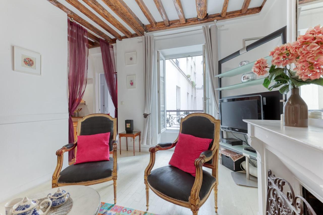 Parisian Cocoon 1Bdr Flat - Prime Loc Le Marais Appartement Buitenkant foto